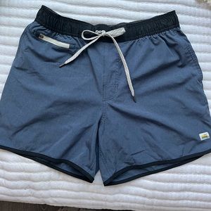 End Vuori shorts - Size M